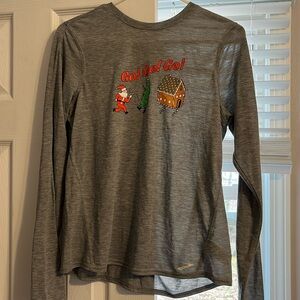 Long sleeved Breoks athletic top